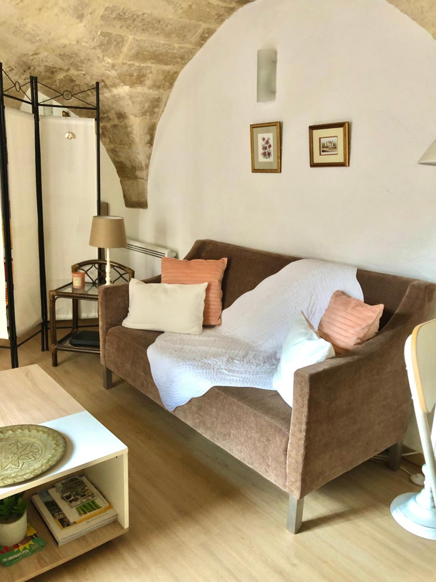 Petit Loft Sur Jardin En Centre-Ville Uzes Ngoại thất bức ảnh