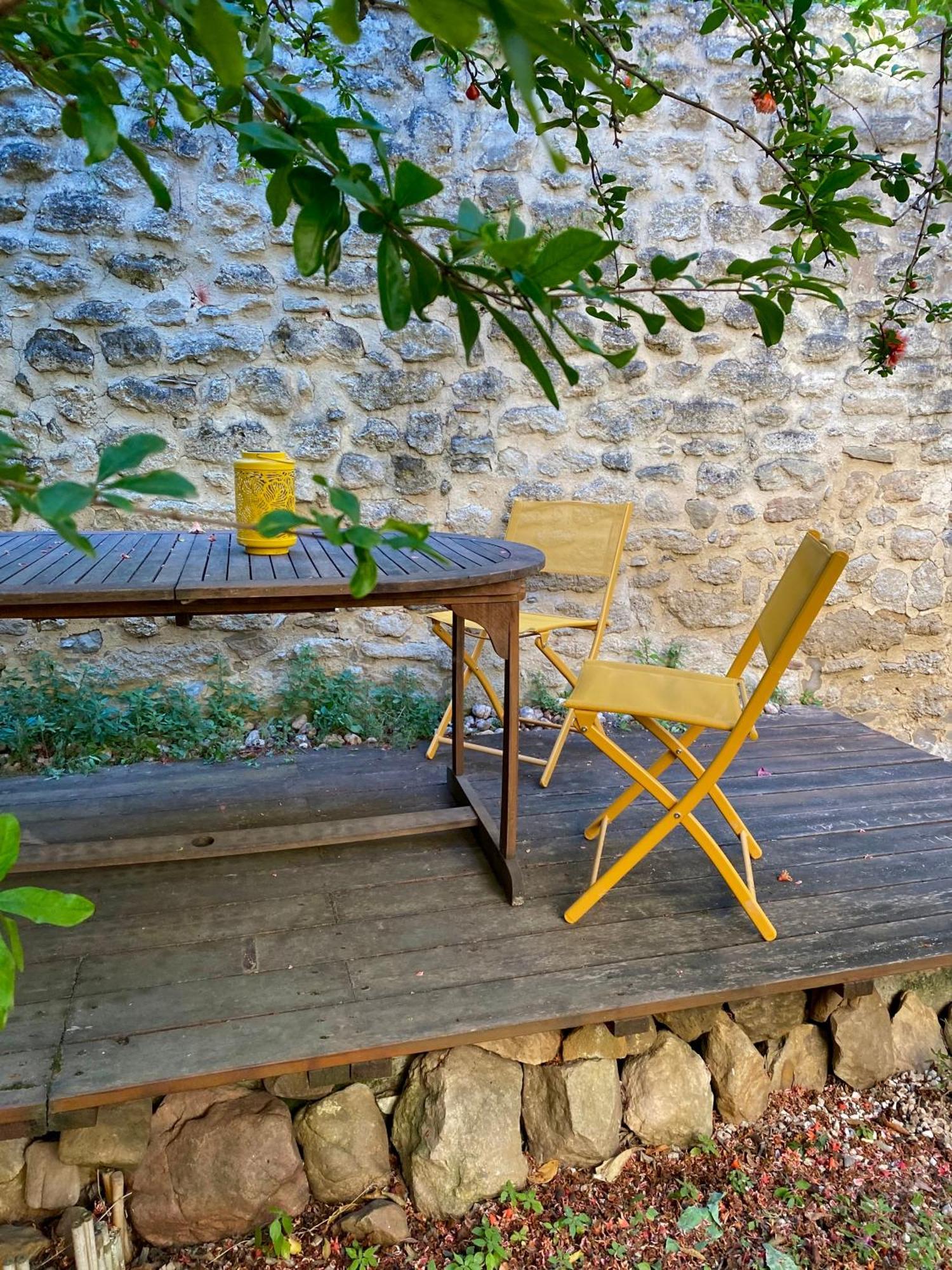 Petit Loft Sur Jardin En Centre-Ville Uzes Ngoại thất bức ảnh